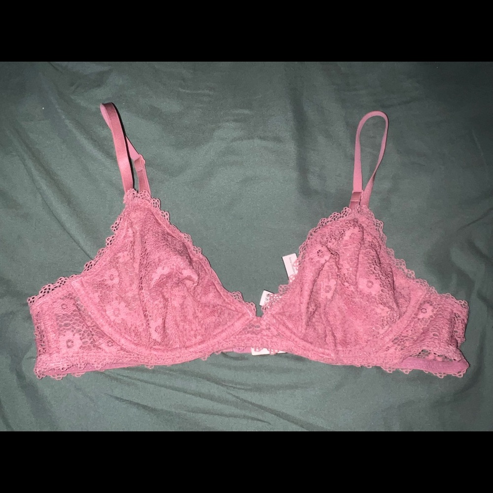 Victoria secret bralette. Only worn once.
